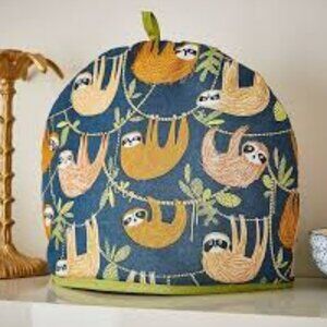 ULSTER WEAVERS Hanging Around Sloth Tea Cozy NWT